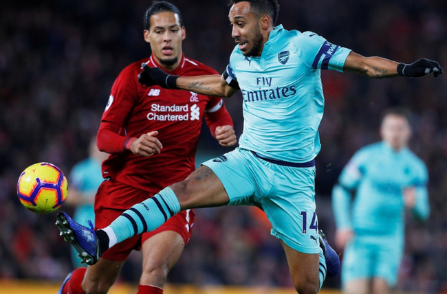 转折点犹他爵士防线松动；英超加时末段攻防权衡；引发热议；控场能力受关注的简单介绍